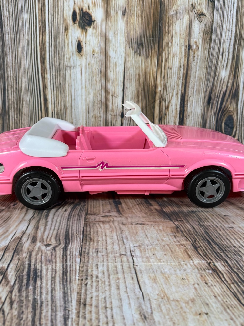 Vintage 1993 Barbie Pink Ford Mustang Convertible Sports Car Mattel Toy 18x8x6”